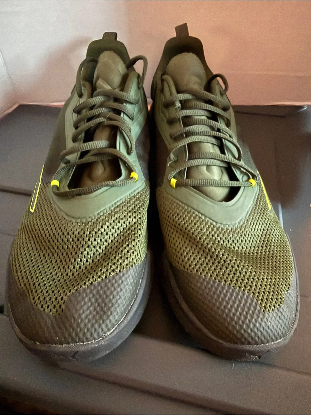 Puma Fuse 2.0 training shoes Olive Green Sneakers with Yellow Trim
